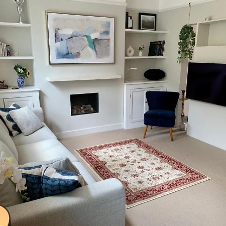 Lovely Newly Refurbished Apartment In Battersea Londra Exterior foto